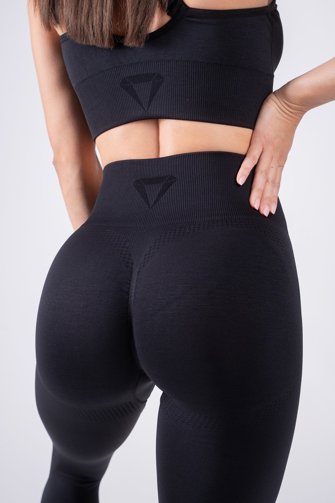 ELEVATE SEAMLESS LEGGINGS