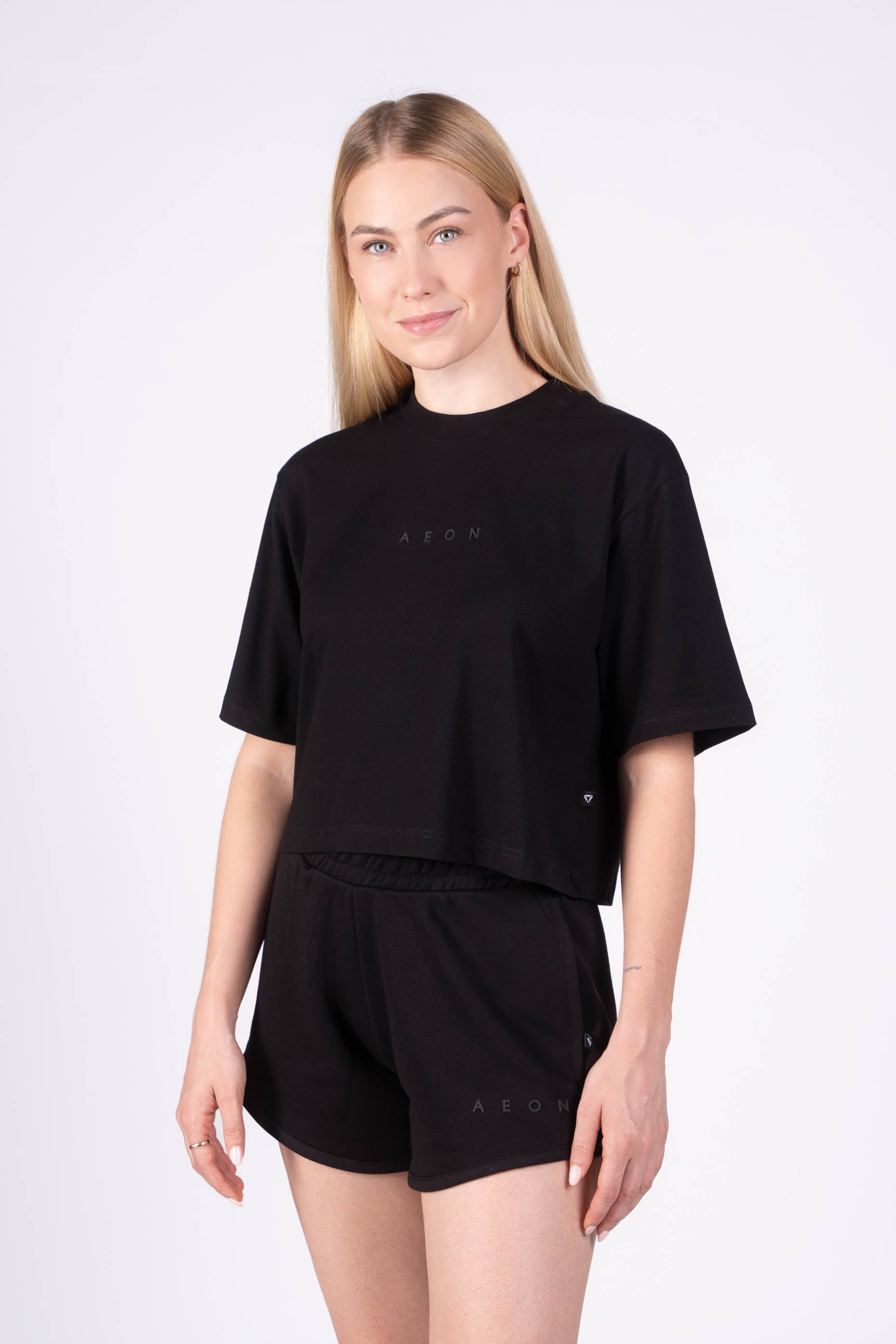 ELEVATE CROP T-SHIRT