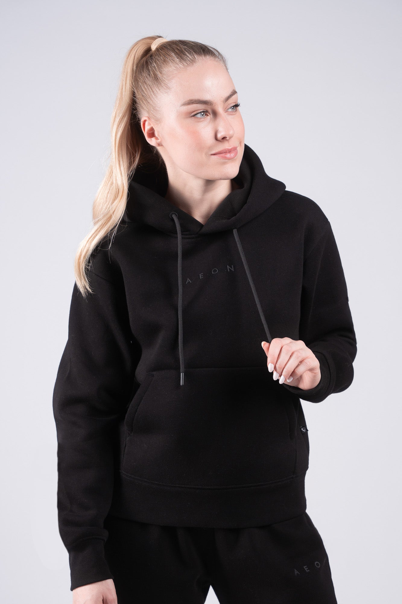 ELEVATE HOODIE