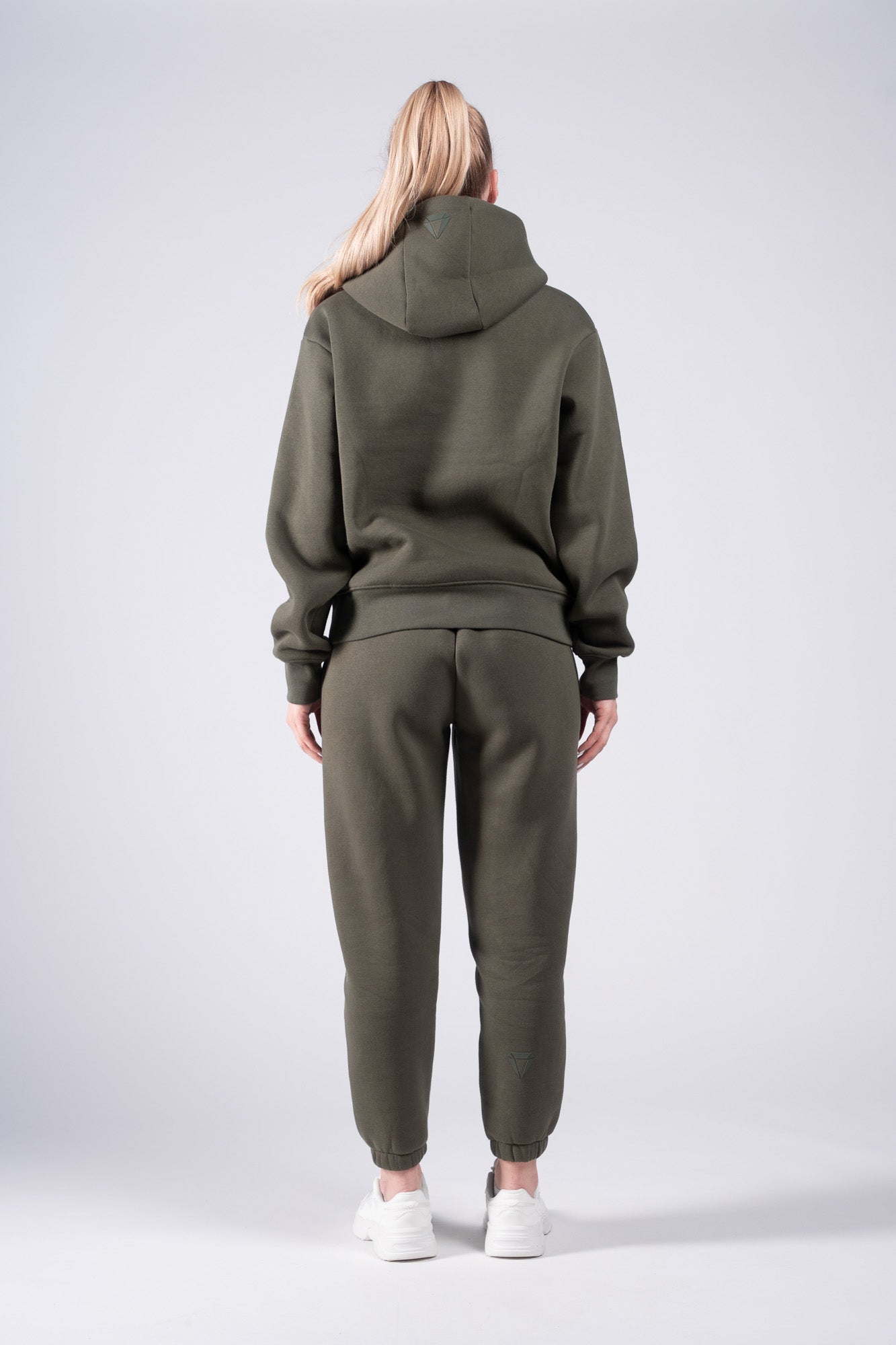 ELEVATE TRACKSUIT BUNDEL - OLIVE (2-DELIG)