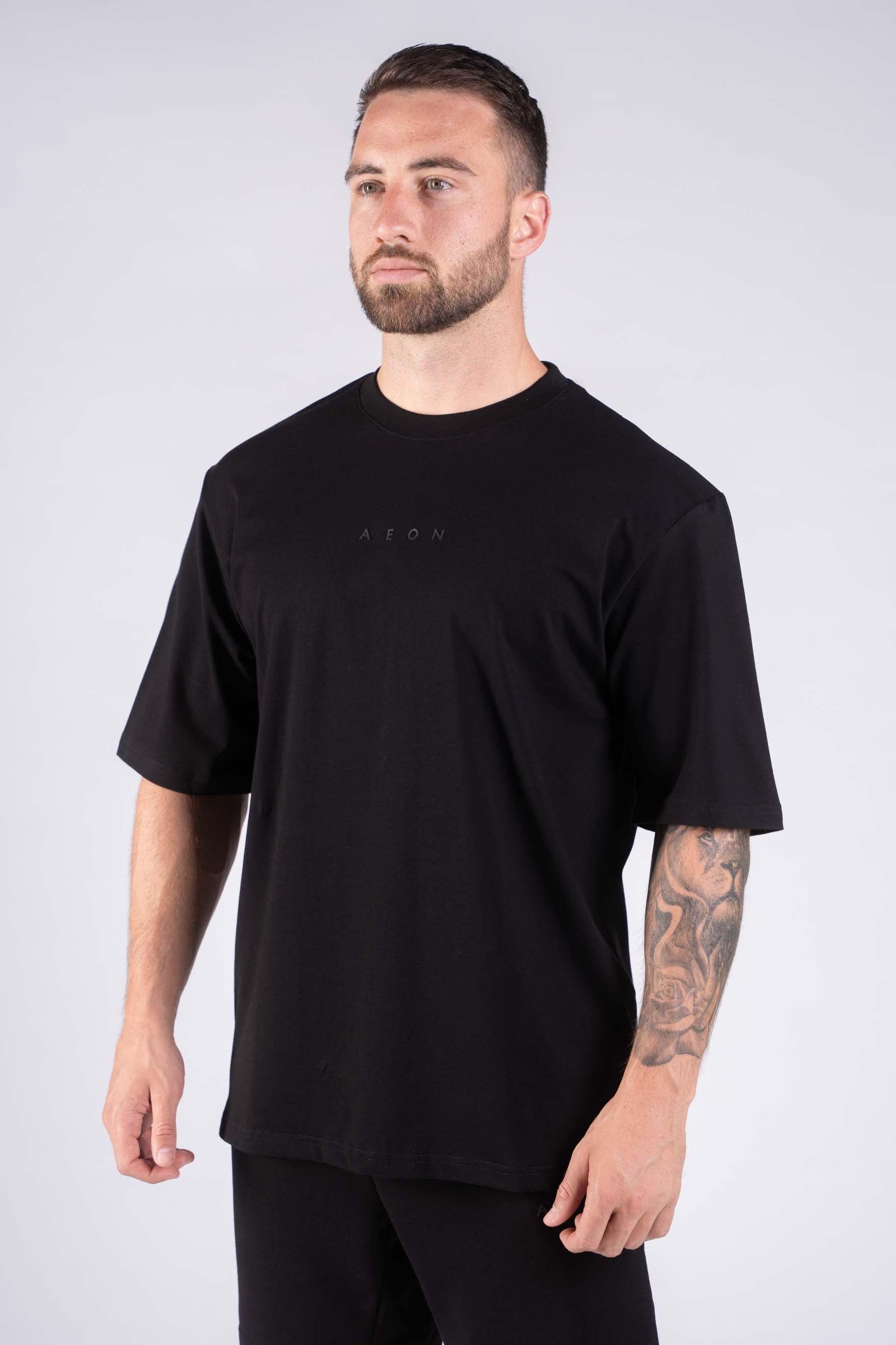 ELEVATE HEREN OVERSIZED T-SHIRT