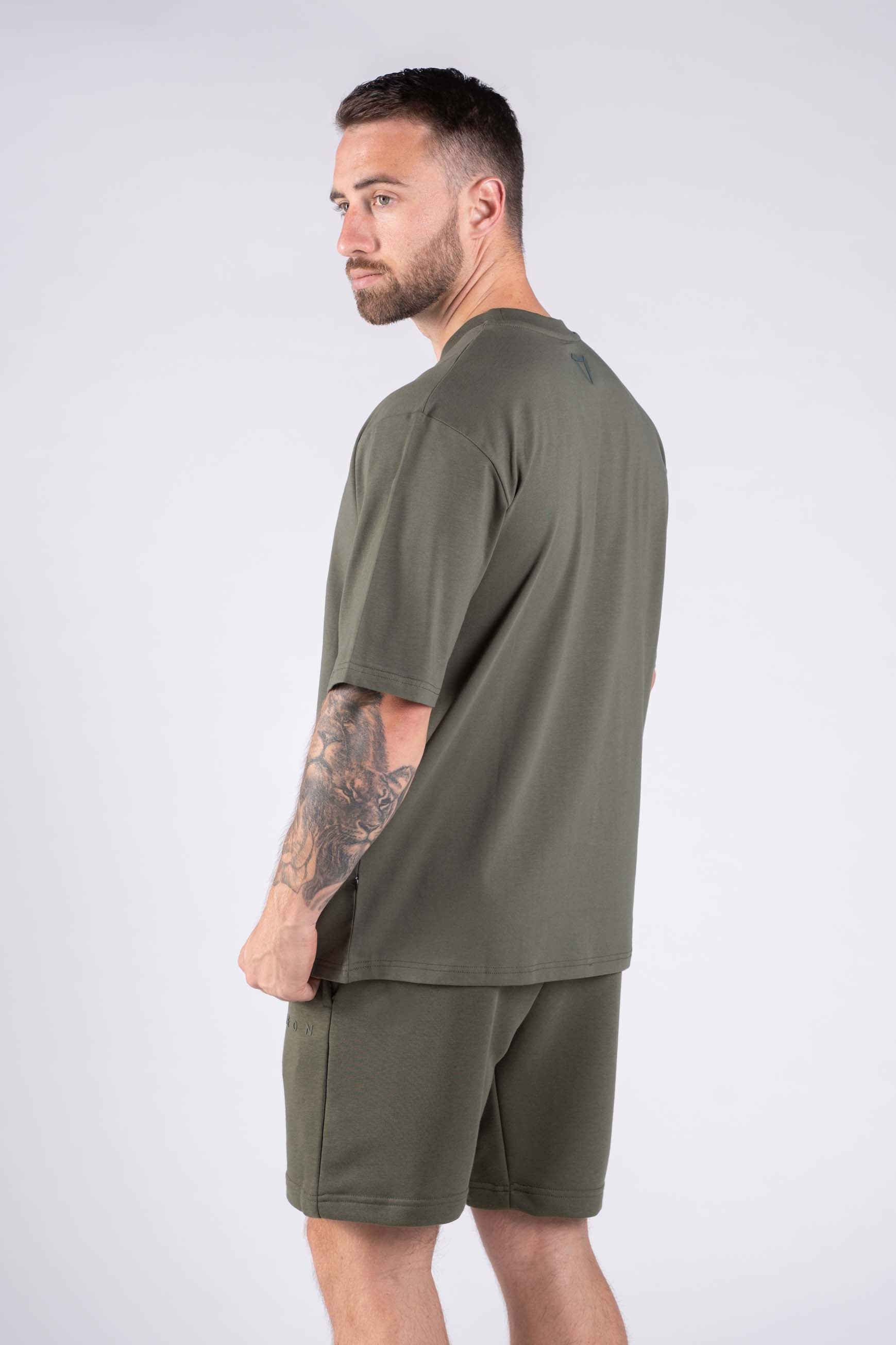 ELEVATE MENS OVERSIZED T-SHIRT