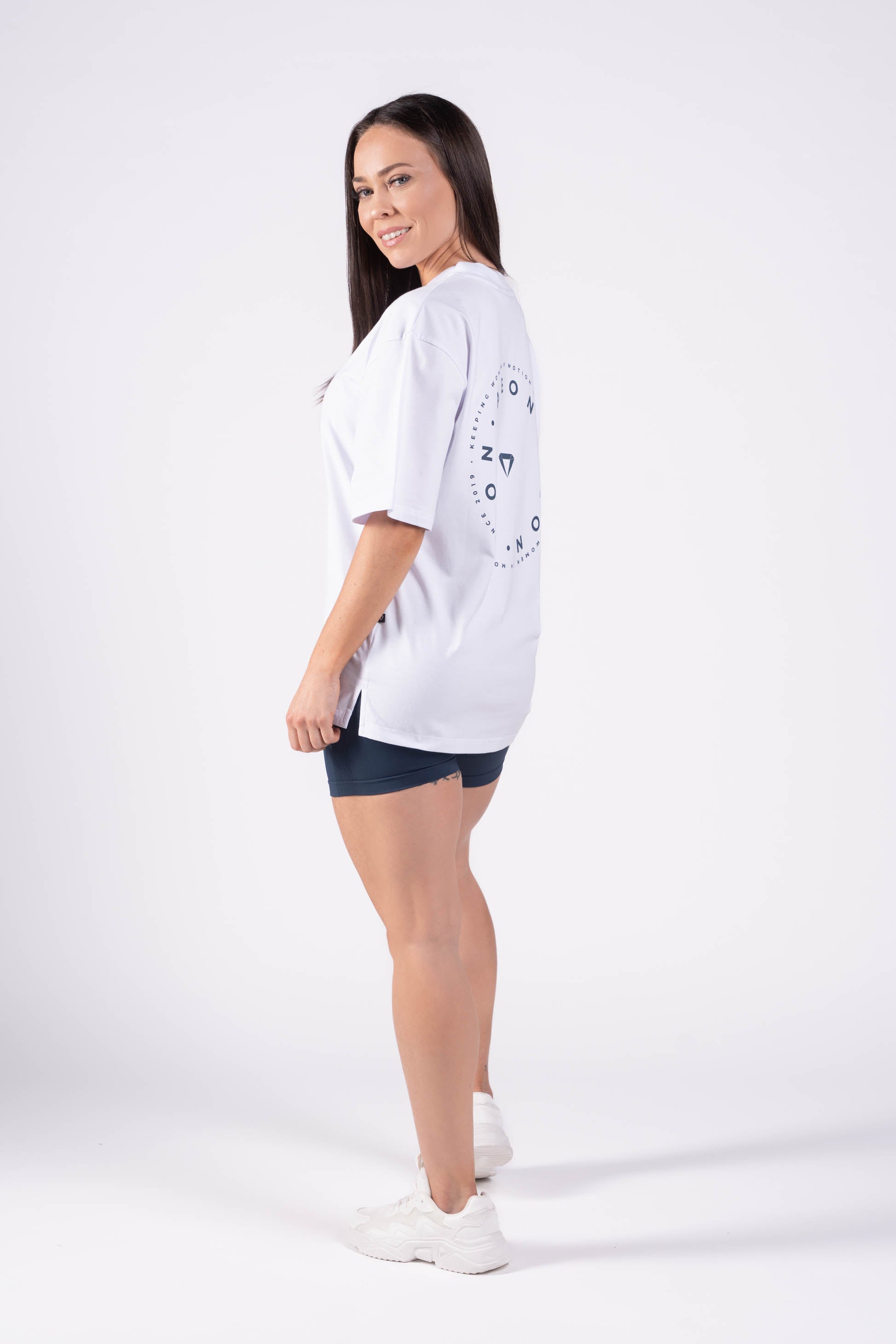 MOTION OVERSIZED T-SHIRT