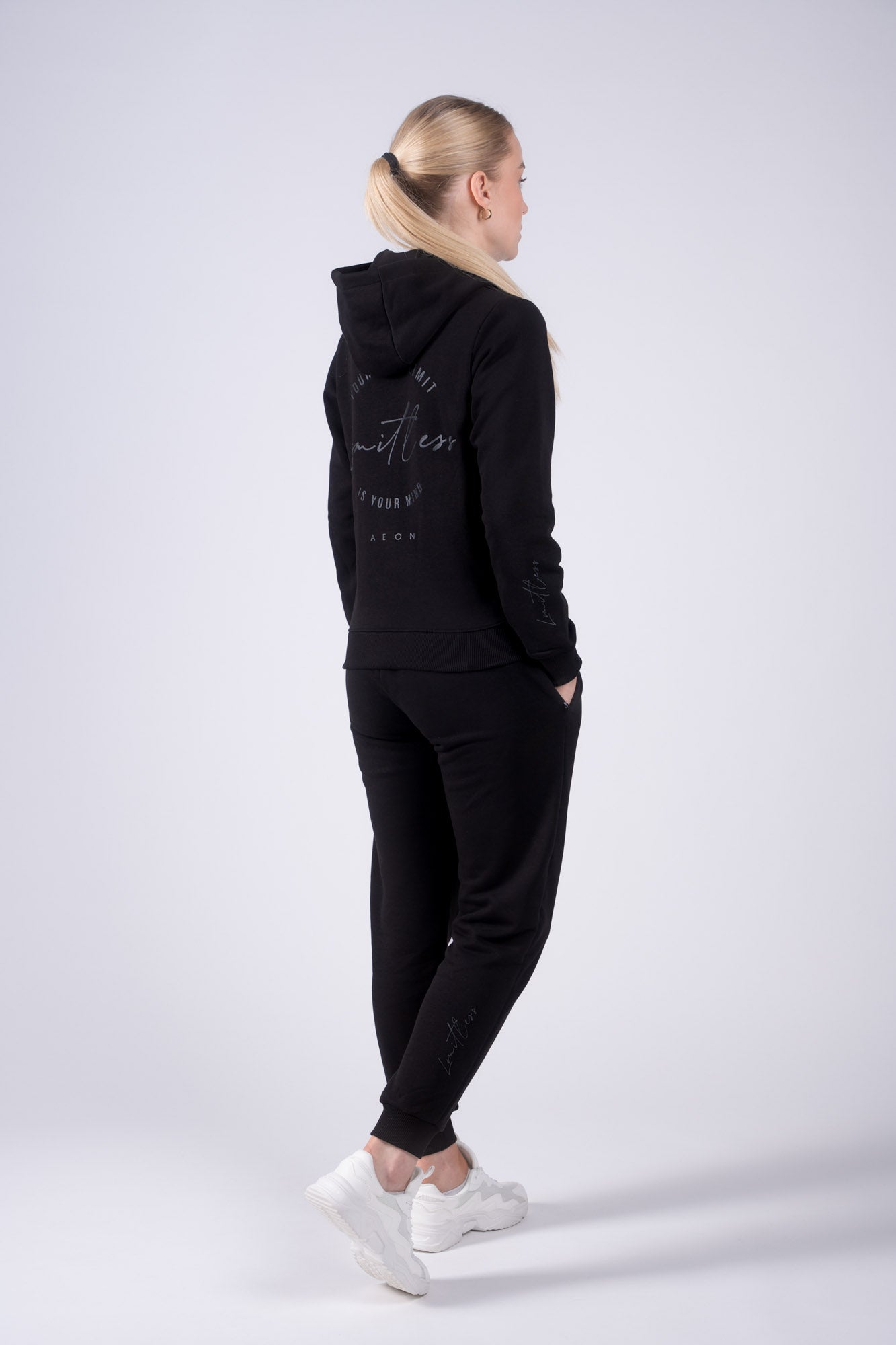 LIMITLESS TRACKSUIT BUNDEL - BLACK (2-DELIG)