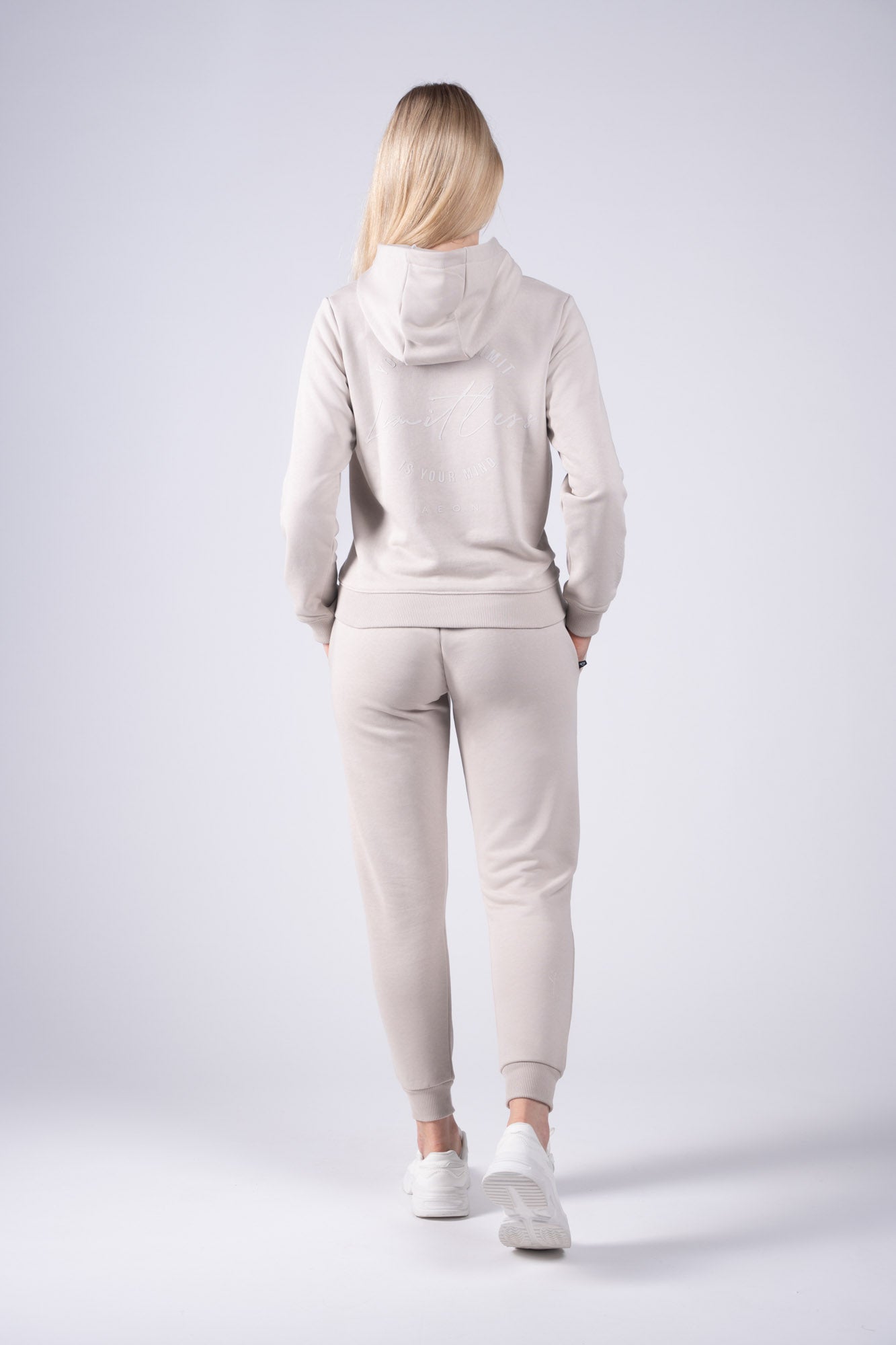 LIMITLESS TRACKSUIT BUNDEL - STONE (2-DELIG)