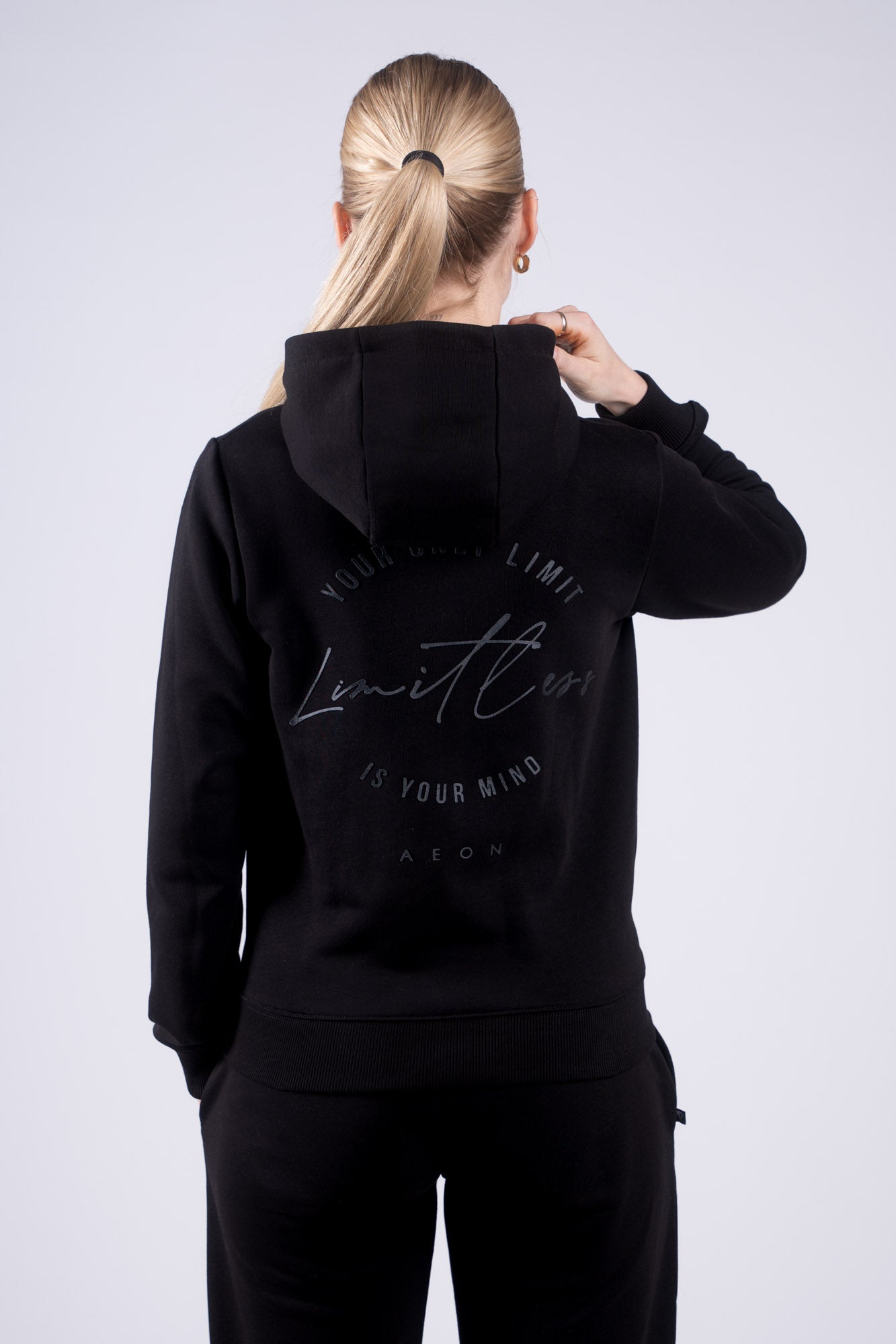 LIMITLESS ZIP HOODIE