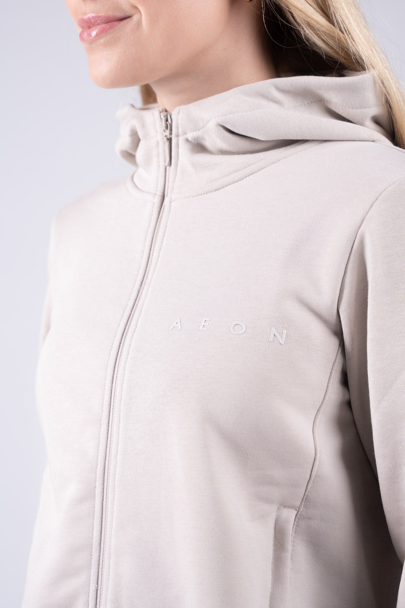 LIMITLESS ZIP HOODIE