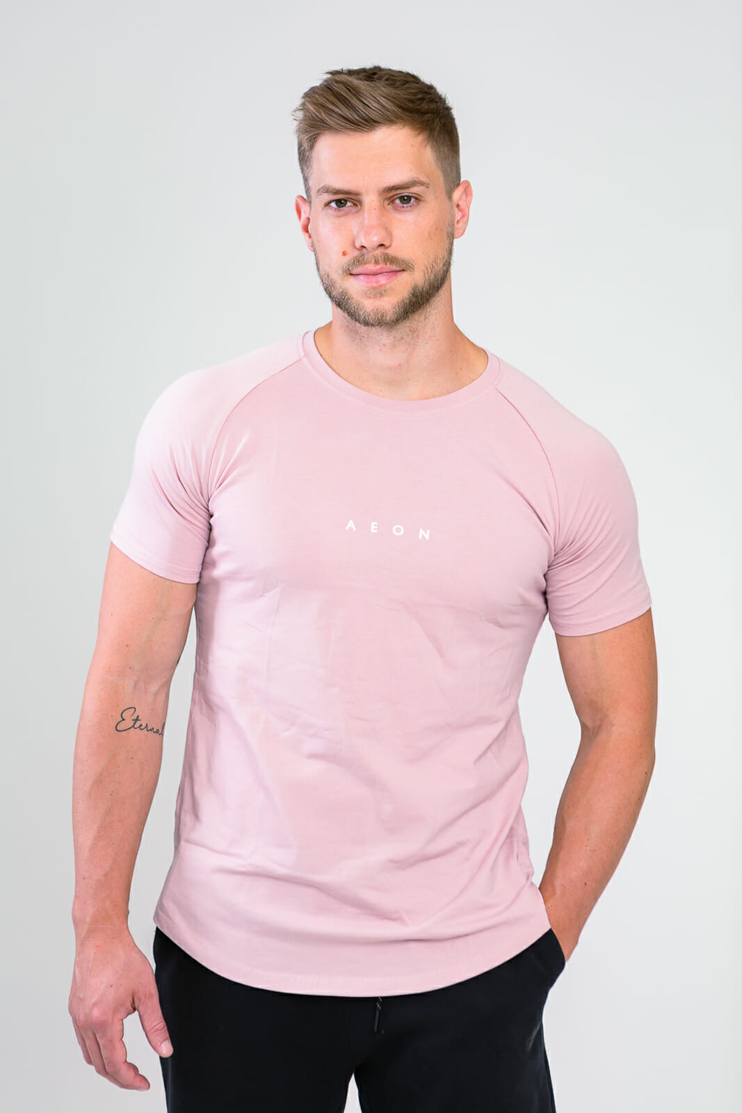 ESSENTIAL LIFESTYLE T-SHIRT